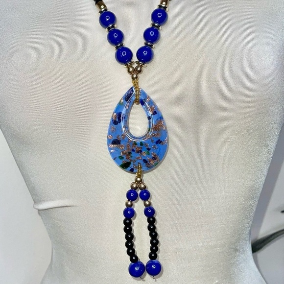 BOHEMIAN Beaded Pendant Necklace - Picture 3 of 8